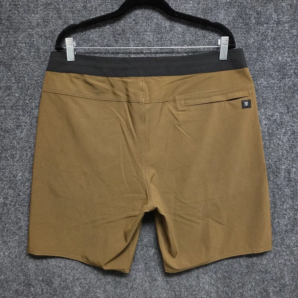 Roark Shorts Mens 34 Brown Venture Hybrid Boardshort 18.5
